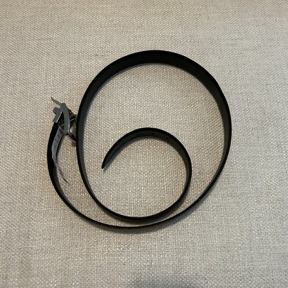 Steve Madden reversible belt - size 46
